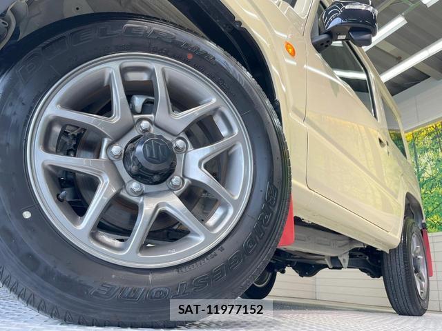 Suzuki JIMNY 2023-10 8072353-12
