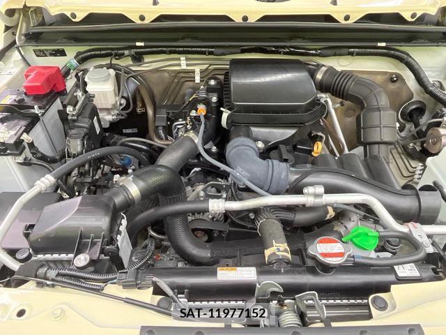 Suzuki JIMNY 2023-10 8072353-17