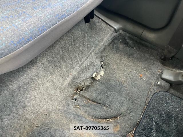 Suzuki KEI 2000-01 8071302-19