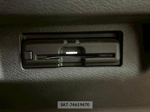 Nissan KICKS 2021-05 8072316-14