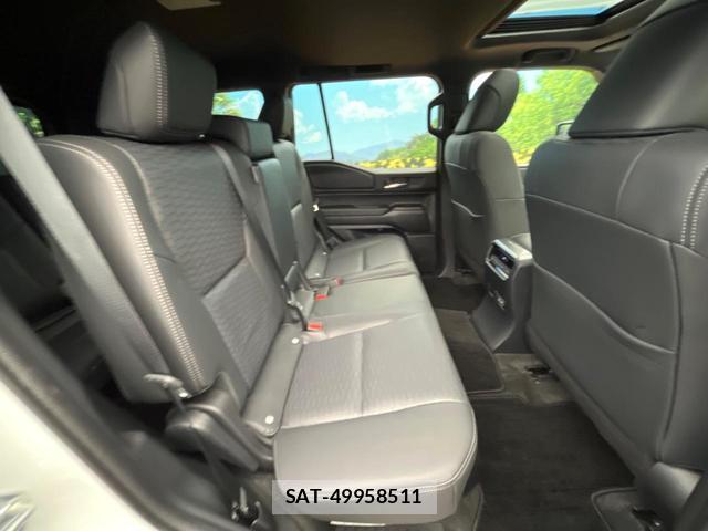 Toyota Land Cruiser 250 2025-10 8071328-8
