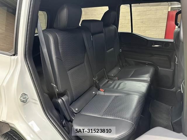 Toyota Land Cruiser 250 2025-01 8072313-9