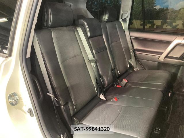 Toyota LAND CRUISER PRADO 2022-09 8071051-9