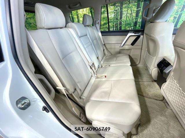 Toyota LAND CRUISER PRADO 2023-06 8071404-8