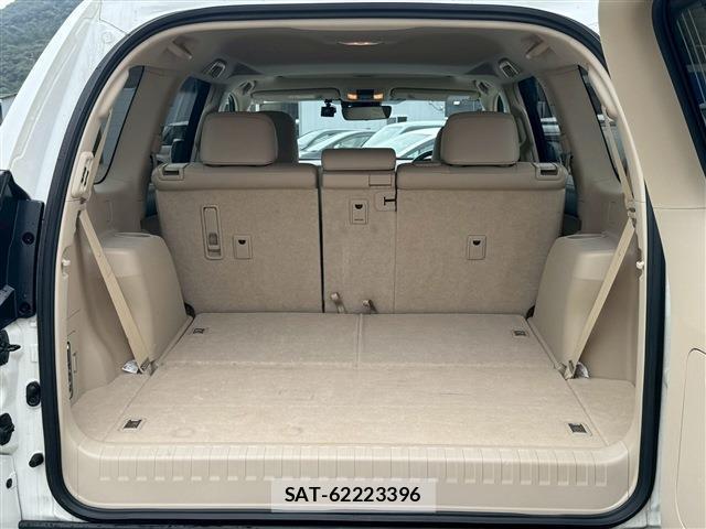 Toyota LAND CRUISER PRADO 2023-02 8072066-8