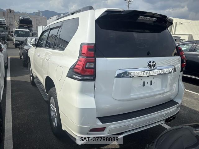 Toyota LAND CRUISER PRADO 2023-02 8072119-2