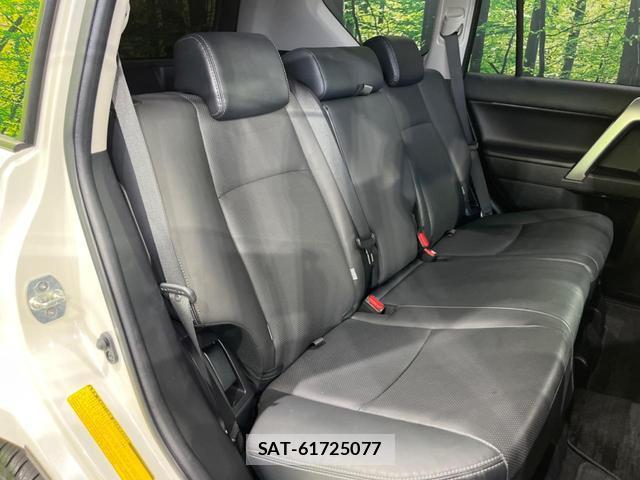 Toyota LAND CRUISER PRADO 2023-03 8072261-8