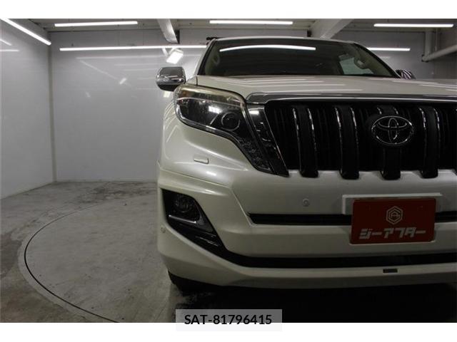 Toyota LAND CRUISER PRADO 2015-06 8072434-10