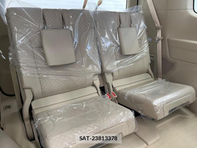 Toyota LAND CRUISER 2023-04 8072005-8