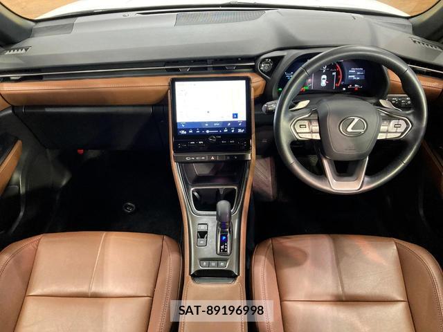 Lexus LBX 2024-06 8071046-1