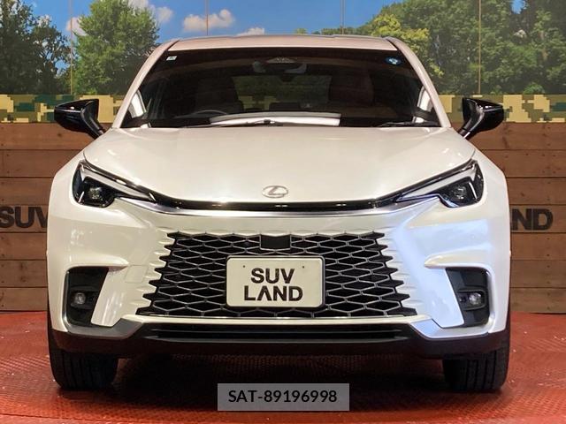 Lexus LBX 2024-06 8071046-13