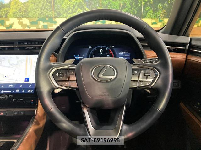 Lexus LBX 2024-06 8071046-7