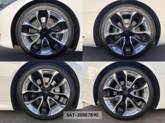 Lexus LC 2017-07 8071932-3