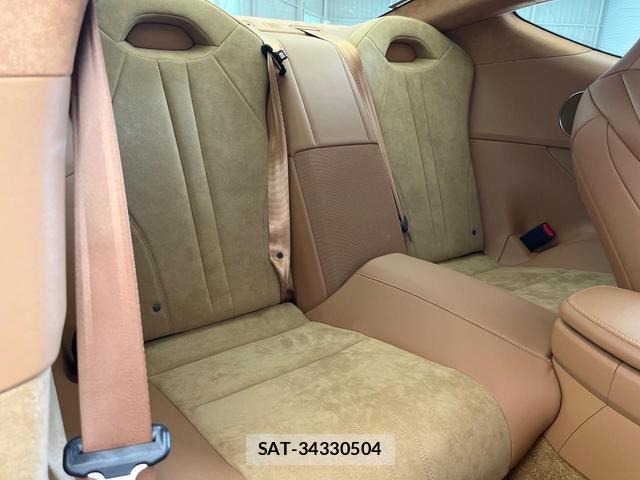 Lexus LC 2017-04 8072498-11