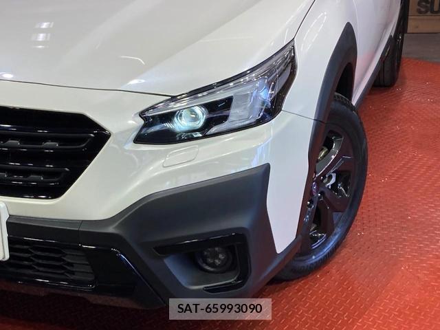 Subaru OUTBACK 2022-12 8071047-11