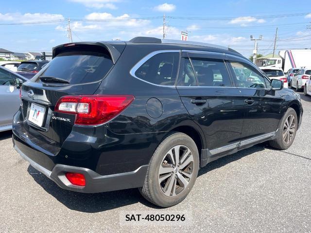 Subaru OUTBACK 2021-01 8071617-16