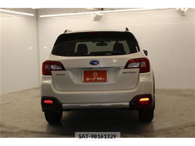 Subaru OUTBACK 2016-10 8072438-5