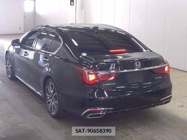 Honda LEGEND 2019-05 8071777-4