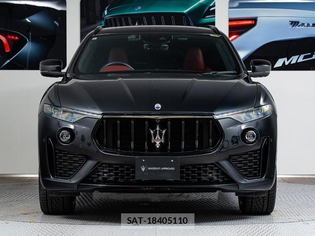 Maserati LEVANTE 2021-06 8071732-13