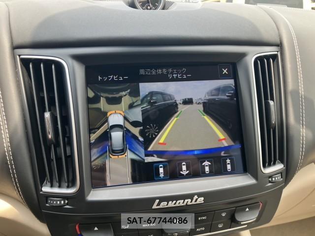 Maserati LEVANTE 2017-03 8072149-10