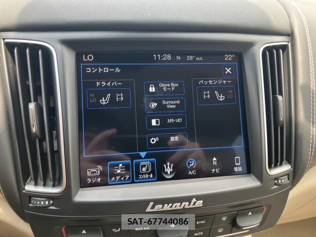 Maserati LEVANTE 2017-03 8072149-12