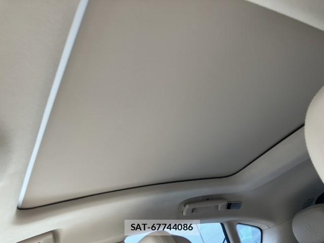 Maserati LEVANTE 2017-03 8072149-13