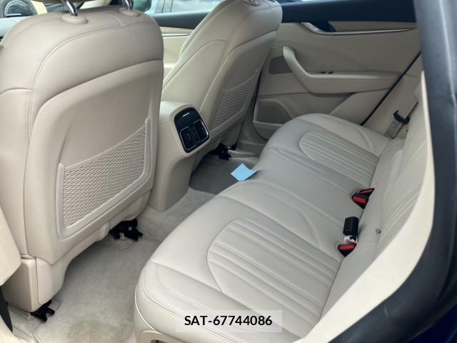 Maserati LEVANTE 2017-03 8072149-5