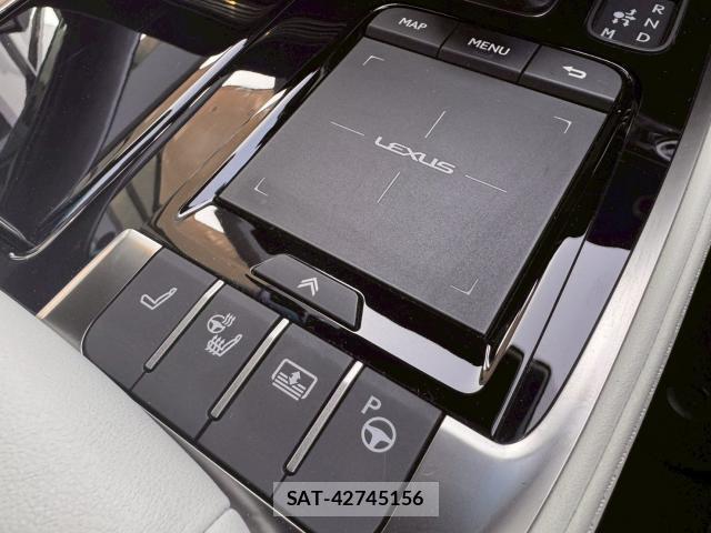 Lexus LS 2022-03 8071607-5