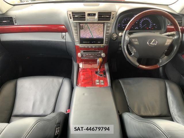 Lexus LS 2011-02 8072471-13