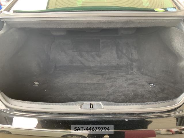 Lexus LS 2011-02 8072471-16