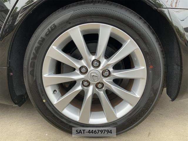 Lexus LS 2011-02 8072471-18