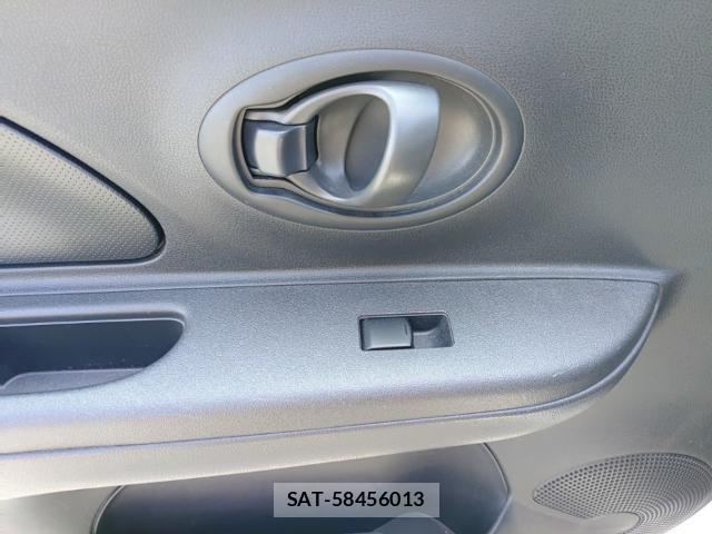 Nissan MARCH 2018-07 8071363-12