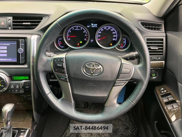 Toyota MARK X 2013-08 8071637-10