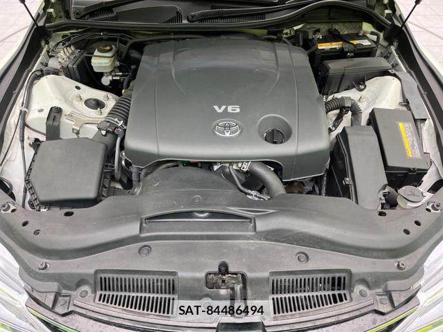 Toyota MARK X 2013-08 8071637-17