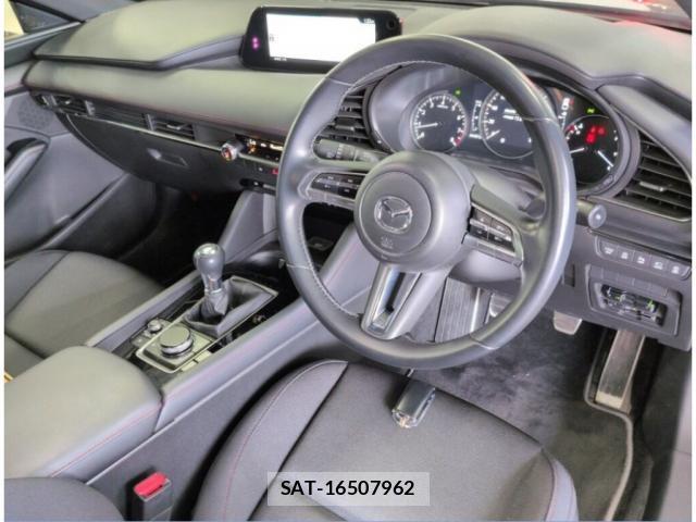 Mazda MAZDA3 2022-09 8070906-2