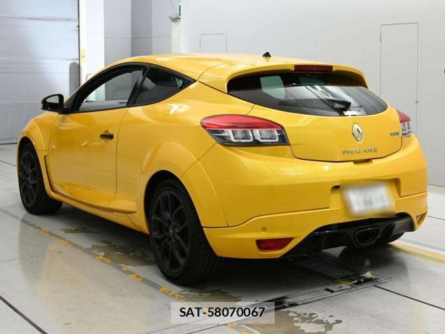Renault MEGANE 2015-11 8072209-1