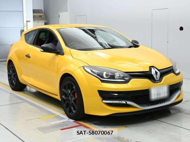 Renault MEGANE 2015-11 8072209-6