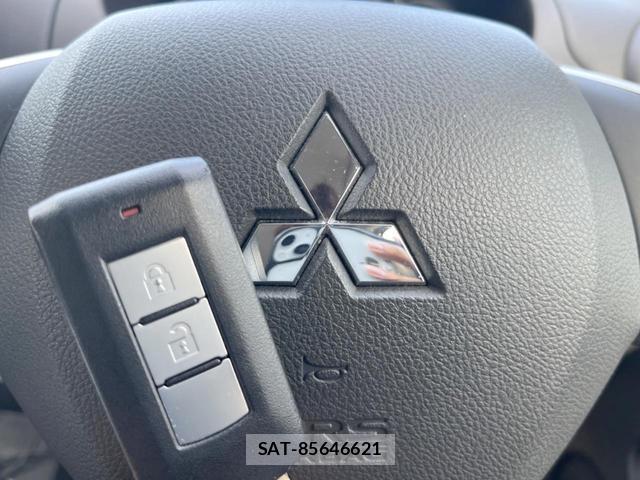 Mitsubishi MIRAGE 2020-06 8071734-7