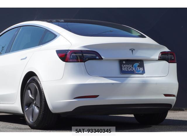 Tesla MODEL 3 2020-09 8072548-11