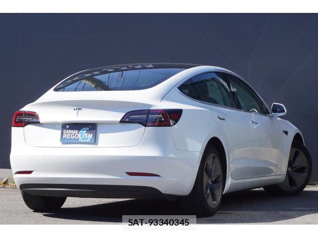 Tesla MODEL 3 2020-09 8072548-7