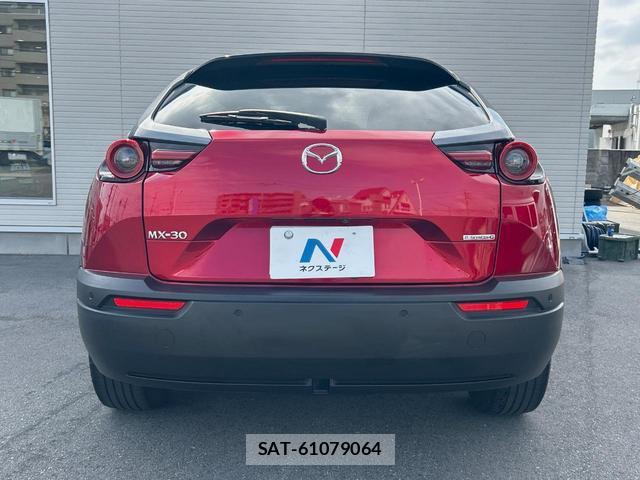 Mazda MX-30 2021-09 8071227-14