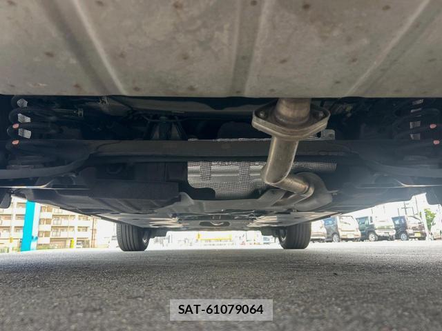Mazda MX-30 2021-09 8071227-18