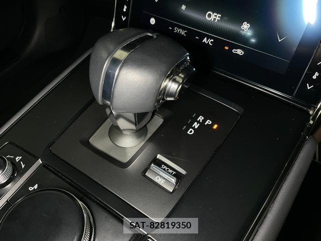 Mazda MX-30 2021-10 8072257-16