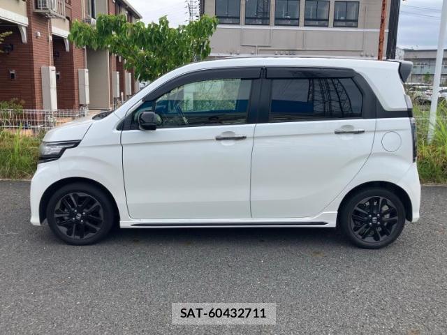 Honda N-WGN 2017-06 8072577-1
