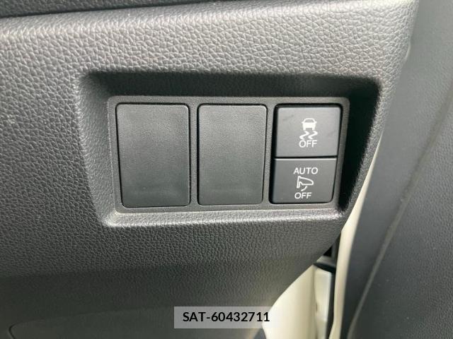 Honda N-WGN 2017-06 8072577-13