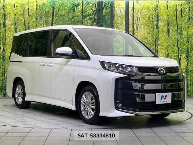 Toyota NOAH 2024-05 8070945-16