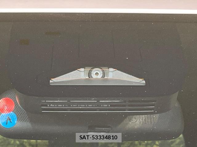 Toyota NOAH 2024-05 8070945-2