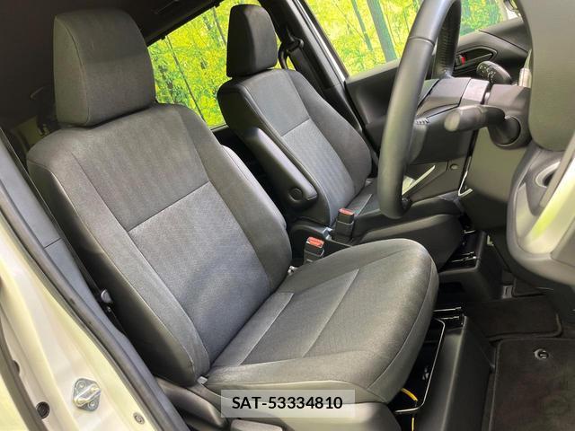 Toyota NOAH 2024-05 8070945-7