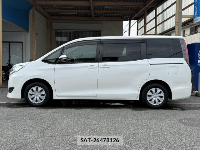 Toyota NOAH 2019-06 8070962-16