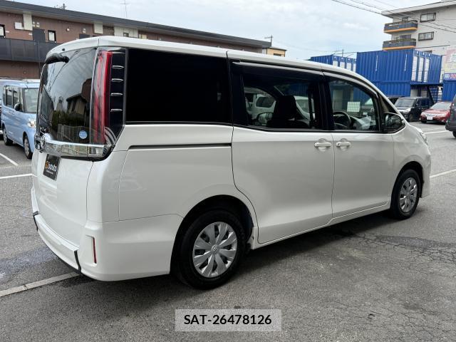 Toyota NOAH 2019-06 8070962-2